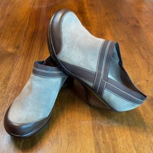 Jambu Sport Design Suede Slip On Clogs - Women’s Size 10M